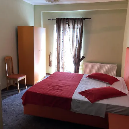 Hotel Krispal *